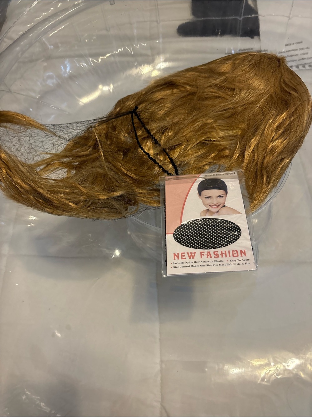 Women’s Wig in Light Brown